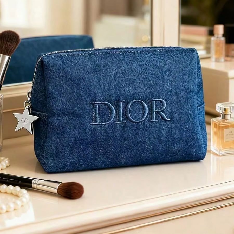 Women Bags Dior - حقيبة مستحضرات تجميل ديور من الدنيم