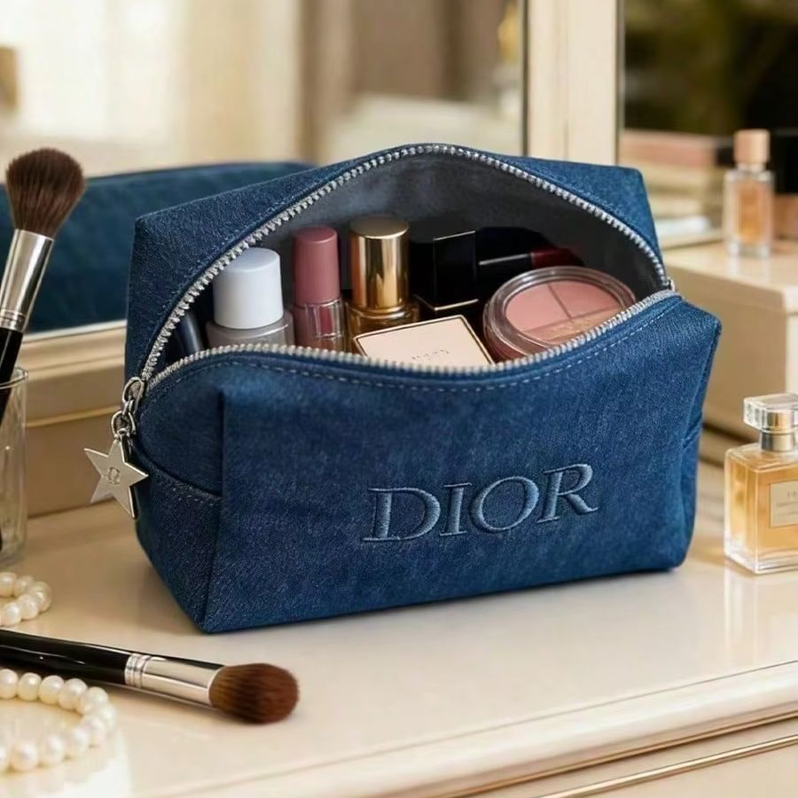 حقيبة مستحضرات تجميل ديور من ا - مراجعة Women Bags Dior وسعره