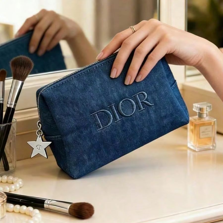 حقيبة مستحضرات تجميل ديور من ا - مراجعة Women Bags Dior وسعره