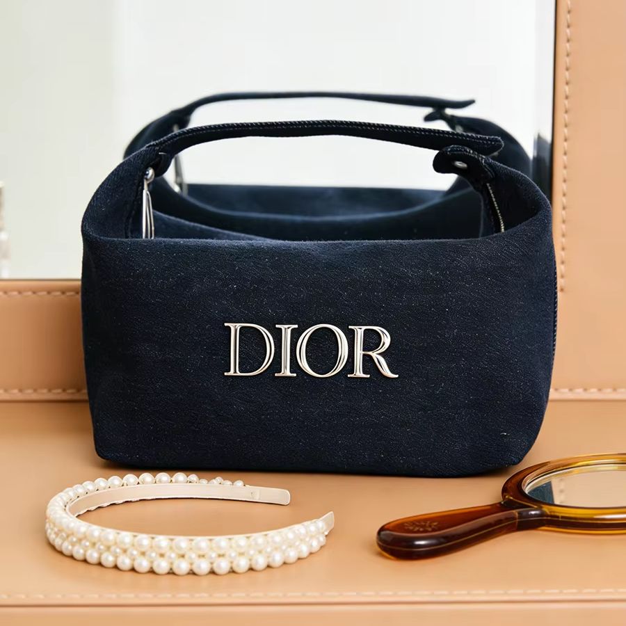 حقيبة كتف نسائية فاخرة من ديور - مراجعة Women Bags Dior وسعره