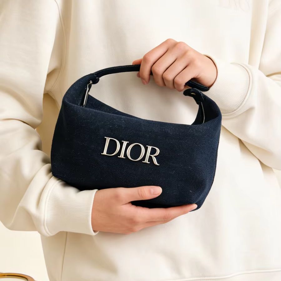 حقيبة كتف نسائية فاخرة من ديور - مراجعة Women Bags Dior وسعره