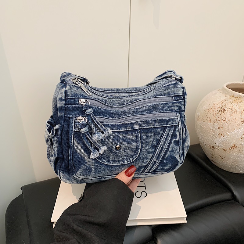 حقيبة دنيم زرقاء بتصميم ريترو  - مراجعة Women Bags Zadig وسعره