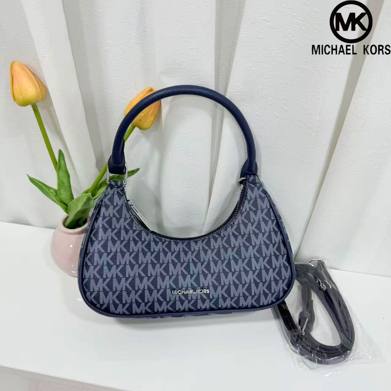 تصميم جديد تمامًا من مايكل كور - مراجعة Women'S Bags Of Michael Kors وسعره
