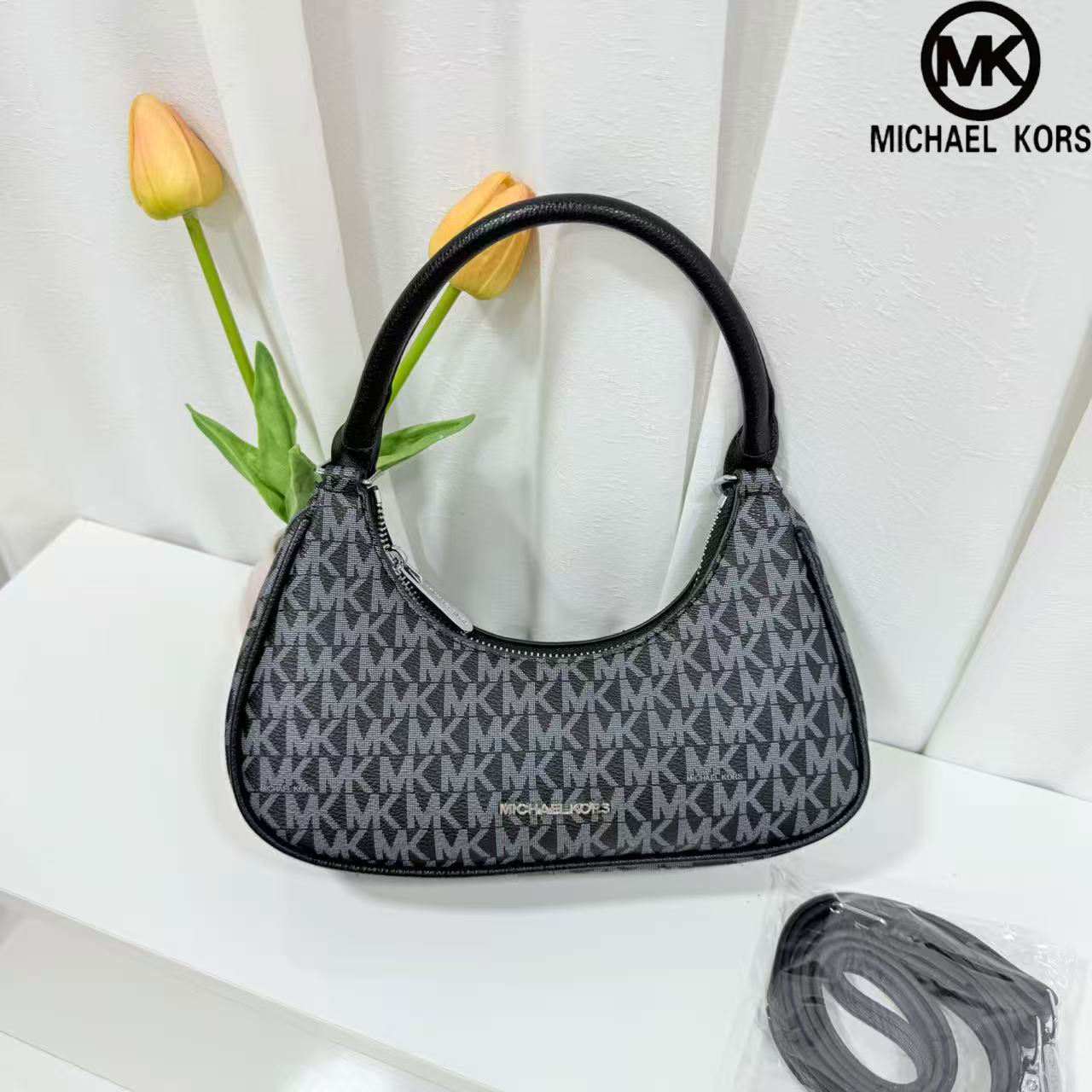 تصميم جديد تمامًا من مايكل كور - مراجعة Women'S Bags Of Michael Kors وسعره