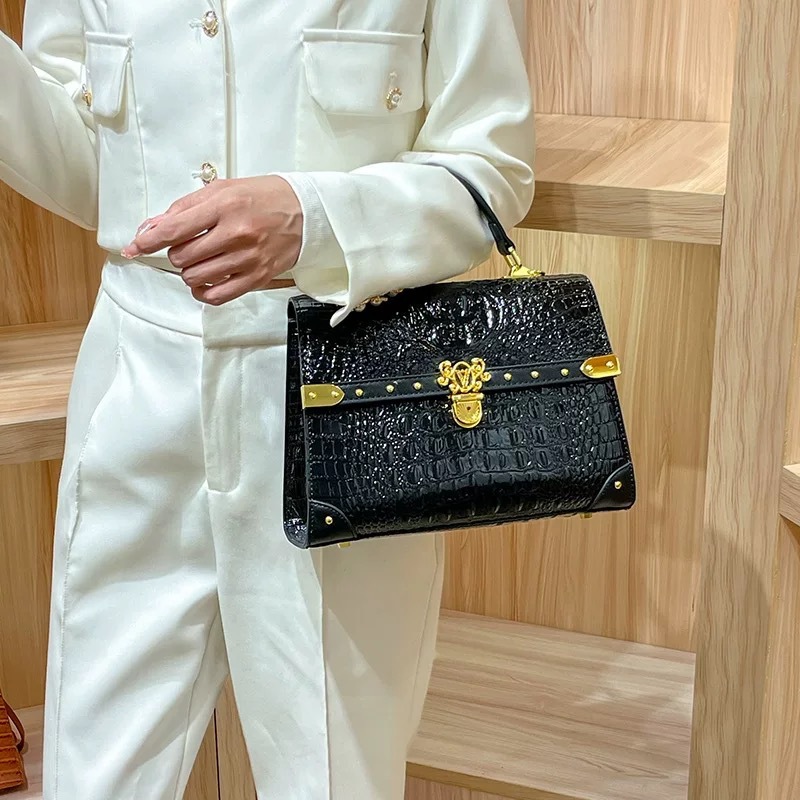 حقائب حفاضات جلدية كلاسيكية عص - مراجعة Women Bags Popular Brands وسعره