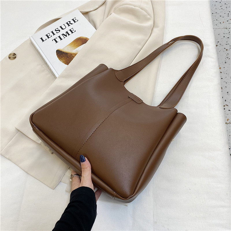 حقائب تسوق من الجلد الصناعي لل - مراجعة Women Bags Popular Brands وسعره