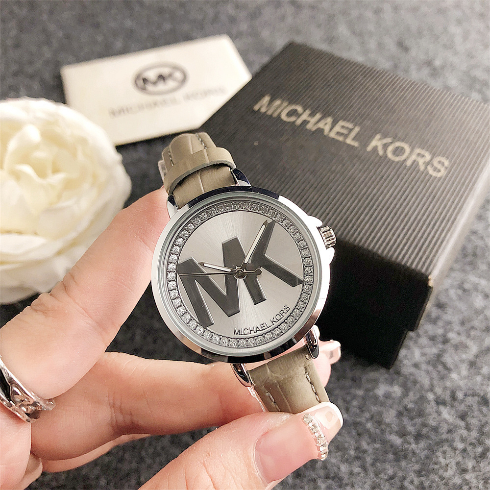 مايكل كورس MK ساعة كوارتز نسائ - مراجعة Women'S Bags Of Michael Kors وسعره