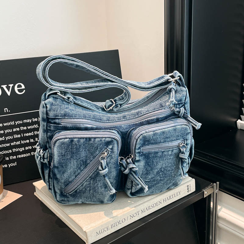 حقيبة كتف من الدنيم بتصميم عصر - مراجعة Women Bags Zadig وسعره