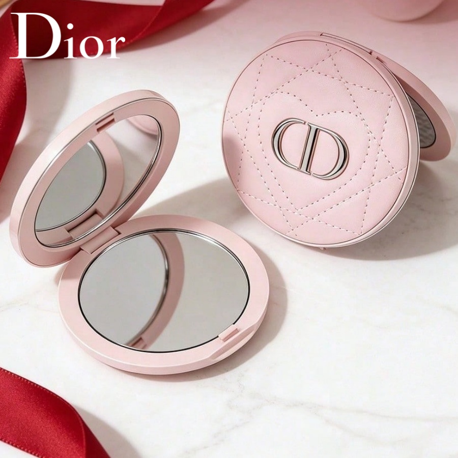 حقيبة كريستيان ديور الأنيقة من - مراجعة Women Bags Dior وسعره