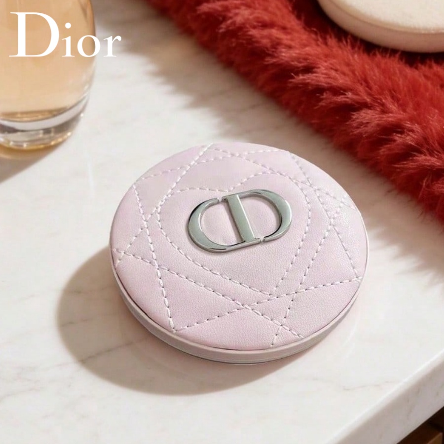 حقيبة كريستيان ديور الأنيقة من - مراجعة Women Bags Dior وسعره
