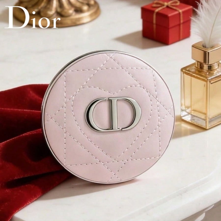 حقيبة كريستيان ديور الأنيقة من - مراجعة Women Bags Dior وسعره