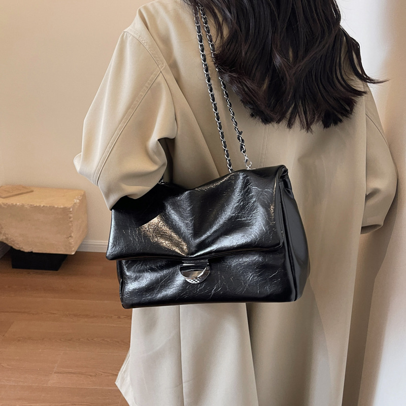 حقيبة كتف نسائية جديدة بتصميم  - مراجعة Women Bags Zadig وسعره