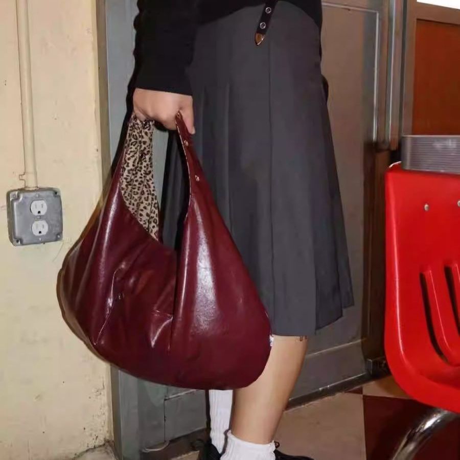 حقيبة يد نسائية جديدة لعام 202 - مراجعة Women Bags Zadig وسعره